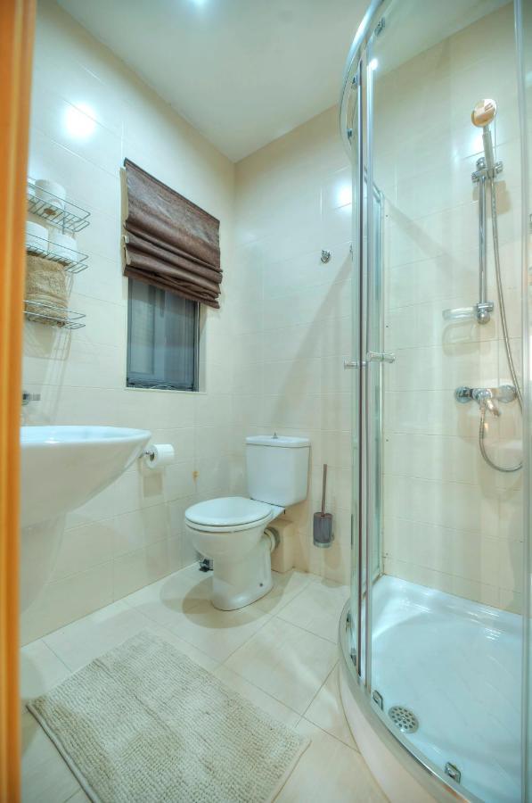 Modern 3Br Stylish & Spacious Apartment - Close To Sliema Promenade Gzira Exteriör bild